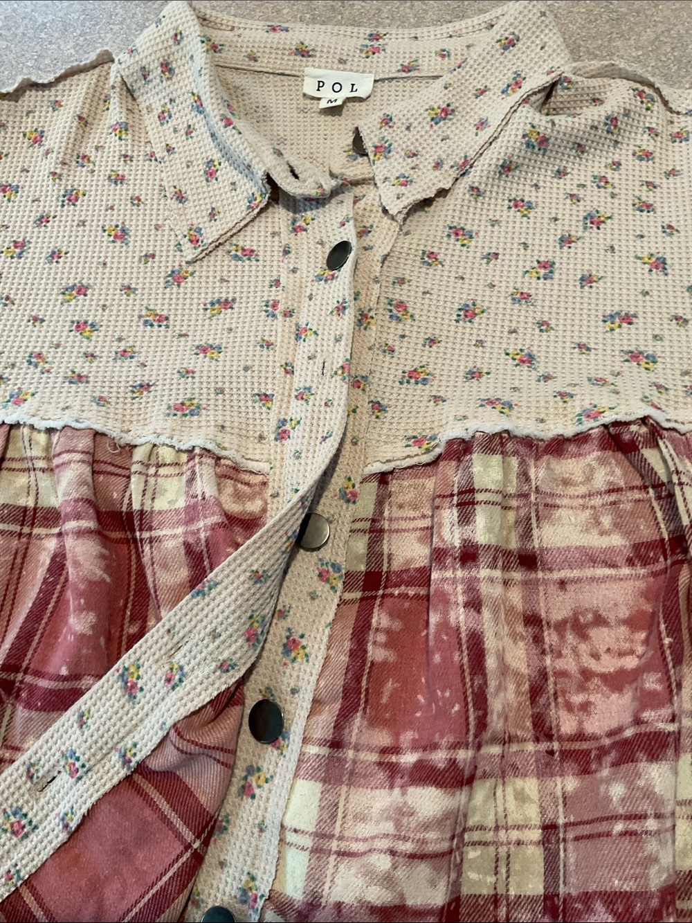 POL Mixed-Print Button Front Shirt in Cream and Rose - Picture 7 of 10